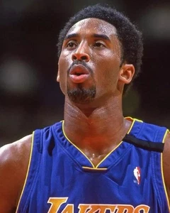 Kobe Bryant 2000 de Los Angeles Lakers - impresión fotográfica de 8" x 10" - Imagen 1 de 1