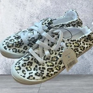 Neu mit Etikett Time and Tru Damen-Canvas-Sneaker Größe 8 - Bild 1 von 7