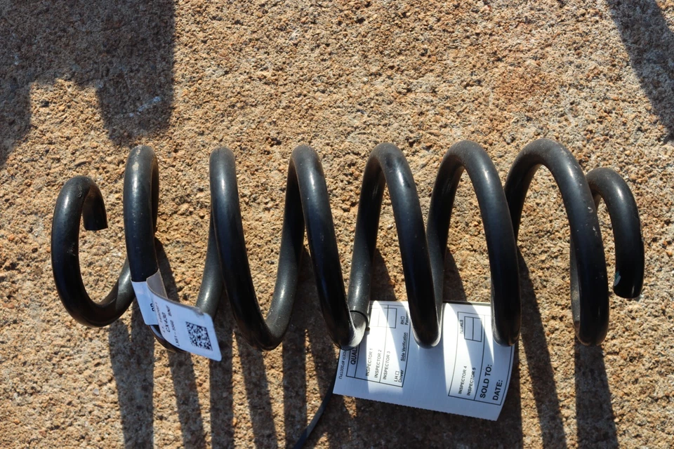 2021-2022 FORD BRONCO SPORT 4X4 REAR LEFT SIDE SUSPENSION COIL SPRING OEM - Image 1 of 4