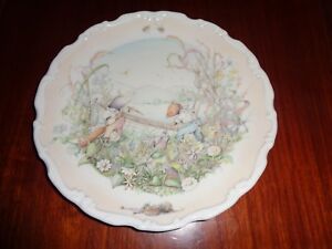 Royal Doulton Collectors Plate PREPERATIONS FOR THE BOATING SEASON 