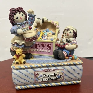 Vintage Raggedy Ann & Andy Toyland  Music Box San Francisco Music Box Company - Picture 1 of 14