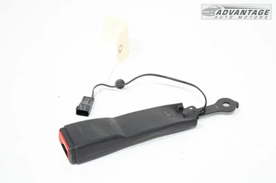 2017-2020 LINCOLN MKZ FRONT LEFT DRIVER SIDE SEAT BELT SEATBELT BUCKLE OEM - Image 1 of 4