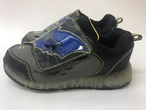 Batman DC Comics Athletic Sneakers LIGHTS-UP SHOES Black Gray - Boys Size 13 - Picture 1 of 12
