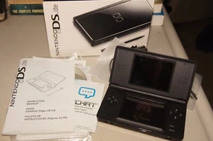Nintendo DS Lite Onyx Black w/ Box & Broken Sword Shadow of Templars Video Game - Picture 1 of 11