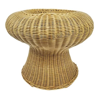 Taburete de setas de mimbre MCM de colección reposapiés otomano soporte para plantas boho palma playa  Foto 1 de 4