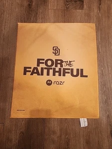 Toalla de rally de los Padres de San Diego 2025 día inaugural Tatis Merrill nueva sorteo de la SGA - Imagen 1 de 6