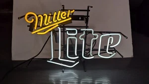 Miller Lite Beer Neon Lighted Sign 25" - Picture 1 of 5