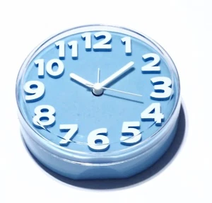 Alarm Clock Battery Operated Silent Movement tiq Light Blue Round Shape - Picture 1 of 5
