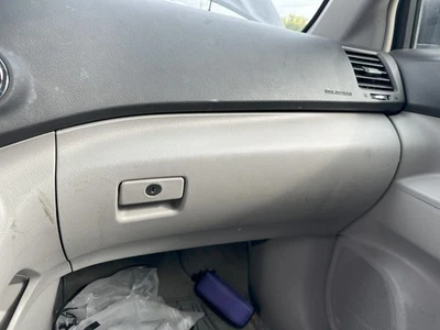 08 09 10 11 12 13 Guantera TOYOTA HIGHLANDER Foto 1 de 2