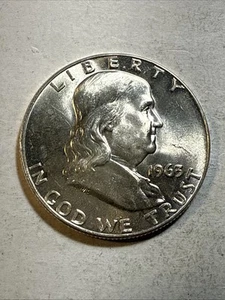 Choice Unc 1963-D Franklin Half Dollar Gem BU From Original Roll 6961 - Bild 1 von 9