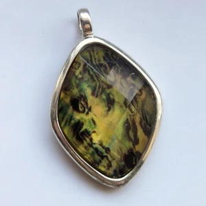Vintage Signed RMN Roman Silver Tone Faceted Acrylic Faux Shell Boho Pendant - Picture 1 of 3