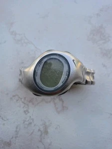 Reloj blindado lineal vintage Nike Triax solo para piezas - Imagen 1 de 16