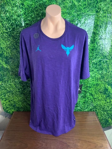 NBA Charlotte Hornets Basketball Short Sleeve Shirt Jordan Purple Size 4XLT Cover