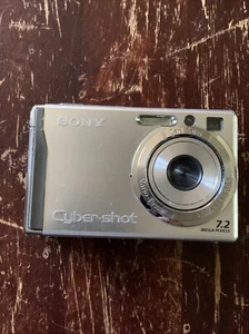Fotocamera digitale Sony Cyber Shot - Foto 1 di 24