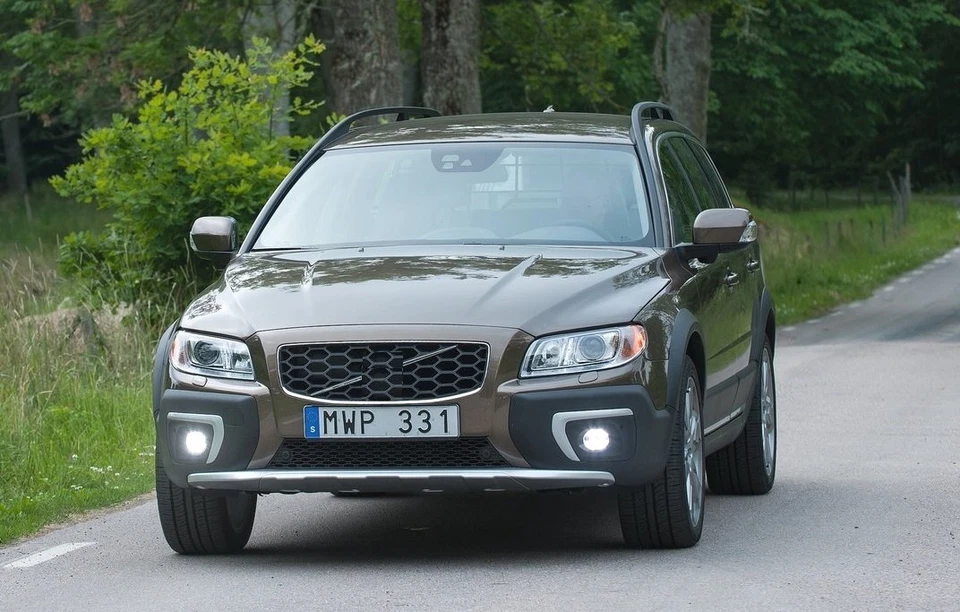 Xenon Halogen Fog Lights Driving Lamps for 2007-2016 Volvo XC70 V70 XC - Image 1 of 4