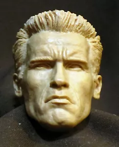 CMD-112 Arnold Schwarzenegger COMMANDO RESIN HEAD SCULPT Action figures 1/6 - Foto 1 di 3