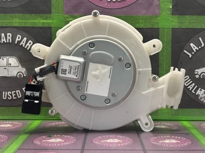 2010 LEXUS IS250 RIGH-FRONT LOWER SEAT BLOWER MOTOR (Ident: 85860-30020) OEM - Image 1 of 4