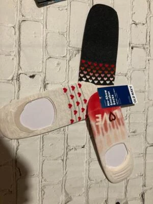 Old Navy Woman's NWT Colorful Heart Valentine No-Show Socks 3-Pair - Image 1 of 4