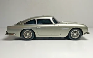 James Bond DB5 Aston Martin 007 Silver Large Toy Car ( Not Working ) - Bild 1 von 16