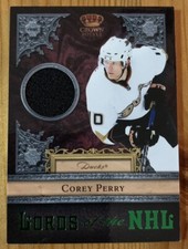 2011-12 PANINI CROWN ROYALE LORDS OF THE NHL GAME USED JERSEY #14 COREY PERRY