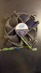 CPU INTEL PENTIUM DUAL-CORE E5200 CON VENTOLA (A/N SLB9T) usato - Picture 1 of 3