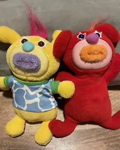 Fisher Price Sing A Ma Jigs Plüsch rot und gelb 2 Stück 2010 beide funktionieren!! - Bild 1 von 4