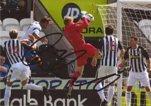 ST MIRREN: DAVID CORNELL SIGNED 6x4 ACTION PHOTO+COA - Picture 1 of 1