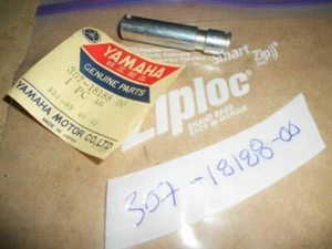 NOS Yamaha CS5 LS2 RD125 RD200 Holder Shaft Genuine OEM 307-18188-00 - Picture 1 of 1