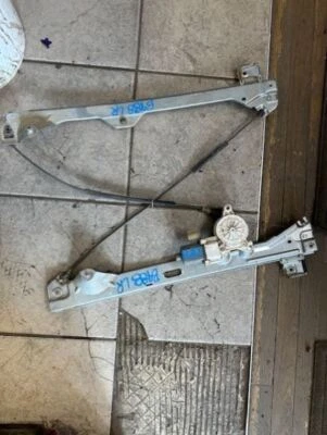 Regulador de ventana trasera izquierda conductor compatible con 07-14 ESCALADE ESV 534370 Foto 1 de 4