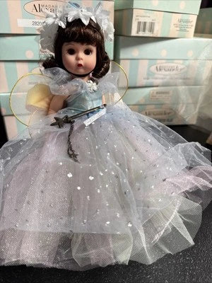 "Muñeca Madame Alexander - Hada de la Virtud azul 8"" #13640 con soporte" Foto 1 de 4
