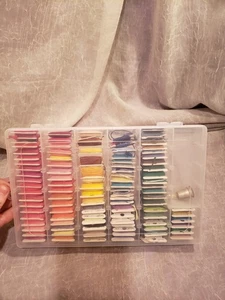 COLOR CADDY EMBROIDERY  THREAD CROSS STITCH ON CARDS IN CASE  - Picture 1 of 7