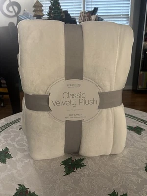 Berkshire Classic Velvety Plush King Blanket 108x90” White *BRAND NEW* - Image 1 of 4