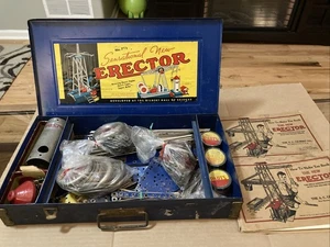 VINTAGE 1938 Gilbert Sensational Erector Set 7 1/2 NOT COMPLETE FOR PARTS ONLY - Picture 1 of 13
