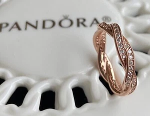 Auténtico Anillo Pandora ROSA TWIST OF FATE #180892CZ - Imagen 1 de 8