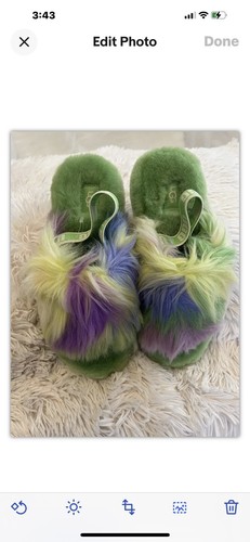 Pantofole verdi UGGS taglia 6 arcobaleno