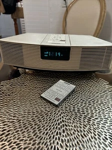 Bose Wave Radio AM FM Stereo Digital Alarm Clock W/ Remote Cream Color - Picture 1 of 10