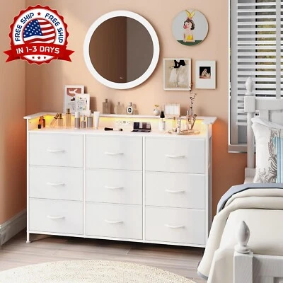 Cómoda Blanca Con Luz LED Para Dormitorio, 9 Cajones Y Estación De Carga NEW US - Image 1 of 4
