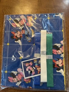 Papel de Envolver Navidad Walt Disney Mickey Mouse Juego de Vacaciones Tarjetas Arcos De Colección - Imagen 1 de 2