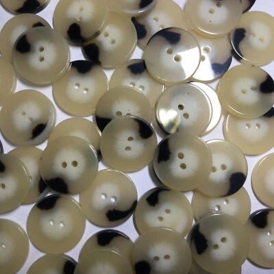 Best Quality Italian Faux Marble Horn Beige/Natural/Black 13,15,18,23mm 2hole - Image 1 of 4