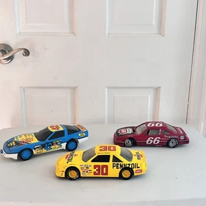 NASCAR Michael Waltrip #30 #66 # 30 Pennzoil 1:24 Scale Diecast Plastic Cars - Picture 1 of 17