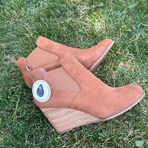 Caslon Willa Wildleder-Stiefelette zum Überziehen NEU Damen 10 hellbraun 3" Keilabsatz - Bild 1 von 7