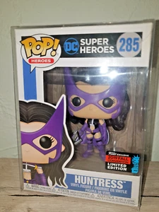 FUNKO POP DC Super Heroes Huntress 285 Limited Edition 2019 IN PROTECTOR - Picture 1 of 3