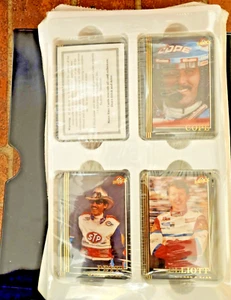 Maxx 1988-1992 5th Anniversary Edition Lot featuring 300 CARDS never assembled - Picture 1 of 8