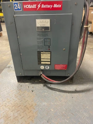 HOBART BATTERY- MATE FORKLIFT BATTERY CHARGER 24V, PH 3, 208/240/480 - Image 1 of 4