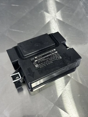 2014-2019 JEEP CHEROKEE KEYLESS 入门控制模块 原始设备制造商 P56046995AE — 第 1/3 张图片