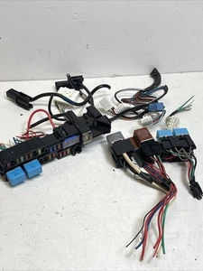 2014 2015 Lexus Is250 Fuse Box Reley Module Parts Connectors (Y2) - Picture 1 of 7