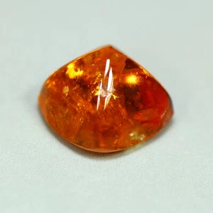 2.30 Cts_Great Sugarlouf Shape_100 % Natural Orange Spessartite Garnet_Srilanka - Picture 1 of 3