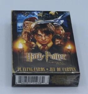Harry Potter e la Pietra Stregone - Carte da Gioco - Formato Poker - Nuove - Foto 1 di 2