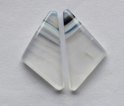 15.15 Ct Natural Banded Agate (25.5mm X 13mm each) Cabochon Loose Match Pair - Image 1 of 3