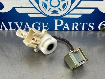 2004 Lexus SC430 Ignition Switch - 85432-30050 - 232k - Image 1 of 4